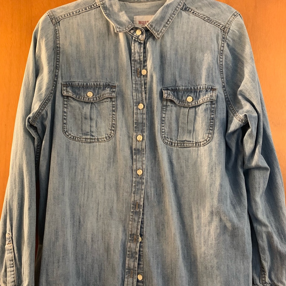 ✨Mossimo denim shirt✨
